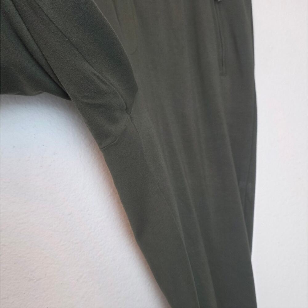 TORRID Relaxed Fit Jogger Lightweight Ponte Mid-Rise Pant In Green Plus Size 2X - Picture 8 of 13